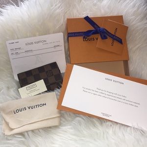 Louis Vuitton 6 key holder